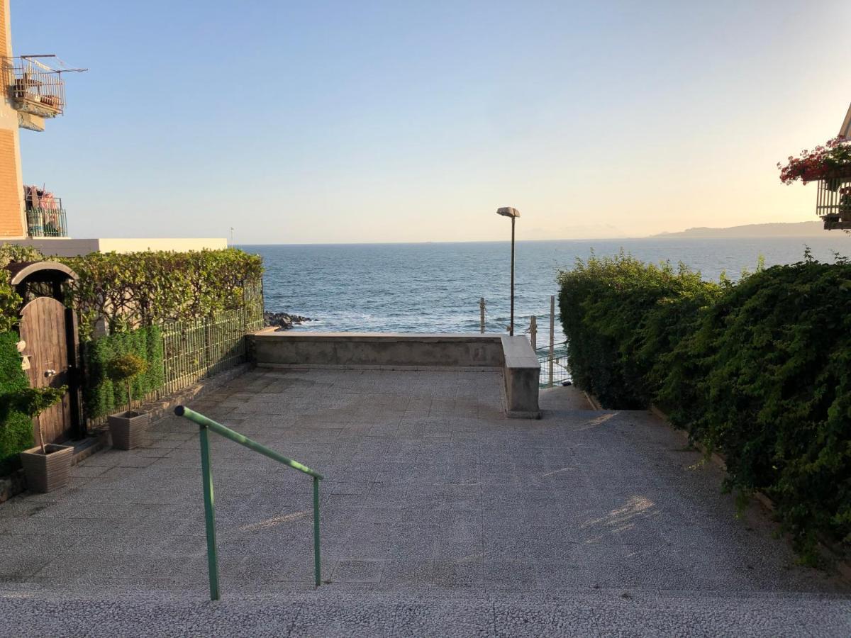 Neapolis Bay Apartment Portici Luaran gambar