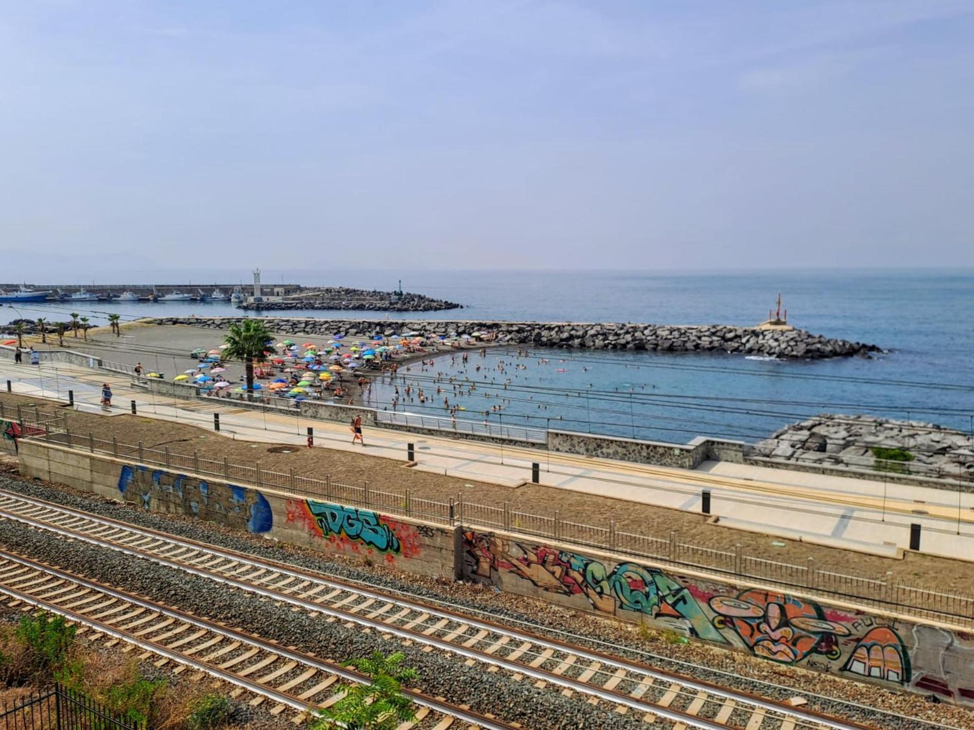Neapolis Bay Apartment Portici Luaran gambar